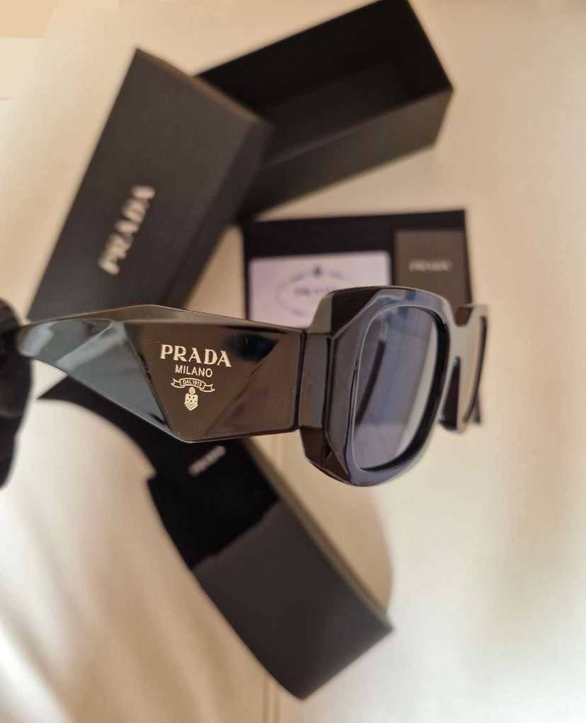 Lunettes, Prada