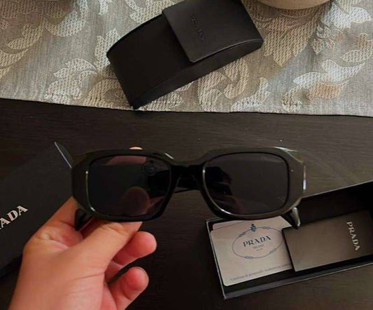 Lunettes, Prada